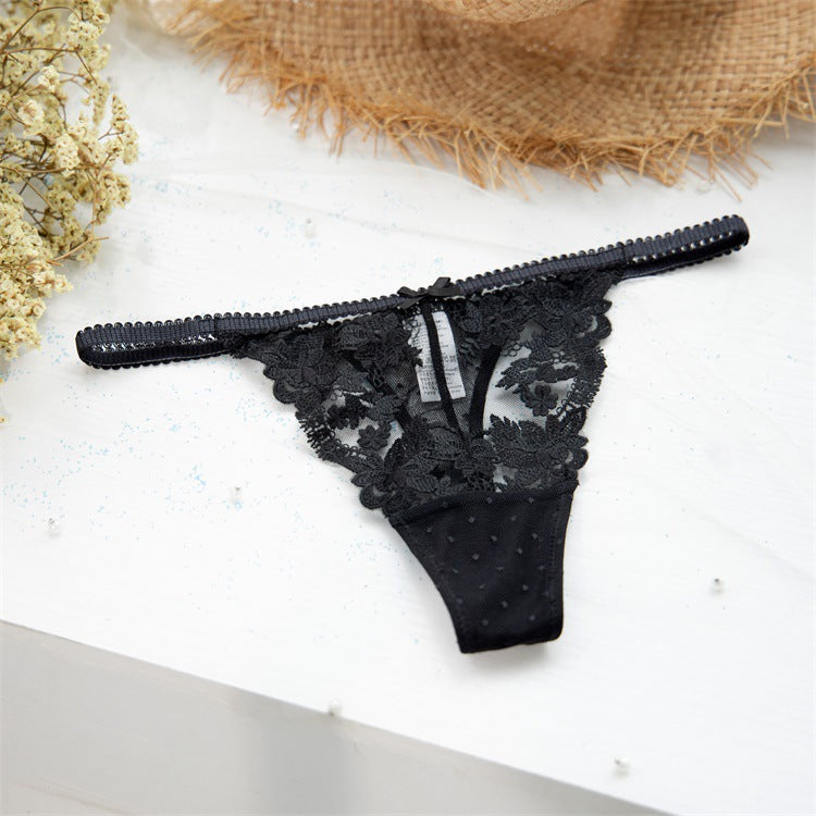 Sexy Seductive T Pants Three-dimensional Embroidered Lace Thong Panties